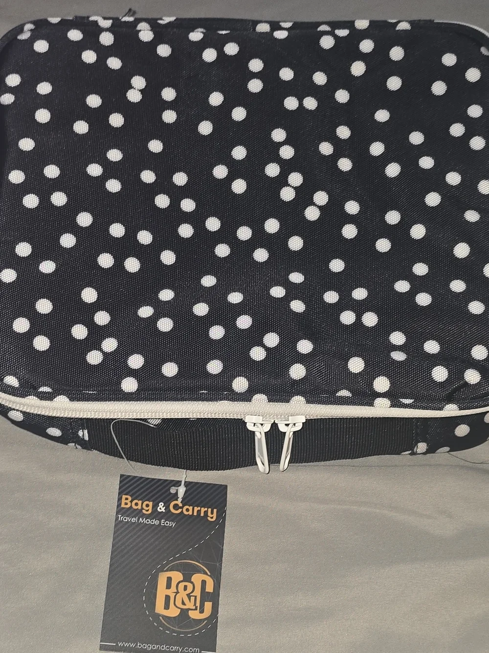 NWT Bag & Carry Hanging Makeup Bag Black/White Polka Dot Nylon Zipper Case